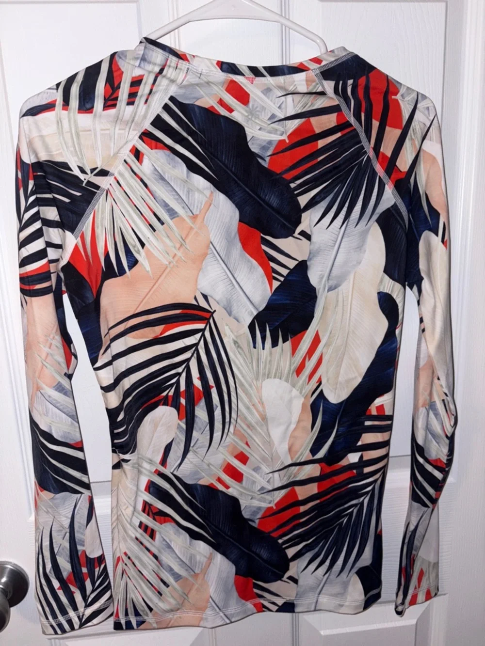 Athleta Long-Sleeve Tropical Leaf Print Performance Top - Picture 3 of 4